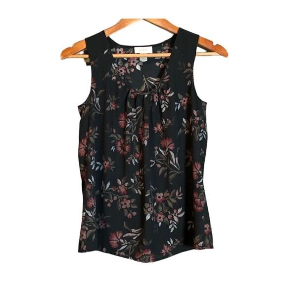 3 for $30! Loft floral tank top - Picture 1 of 6